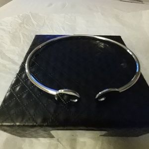 SILVERTONE WOMEN'S BRACELET